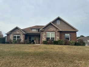 Building Photo - 115 Hayley Dr