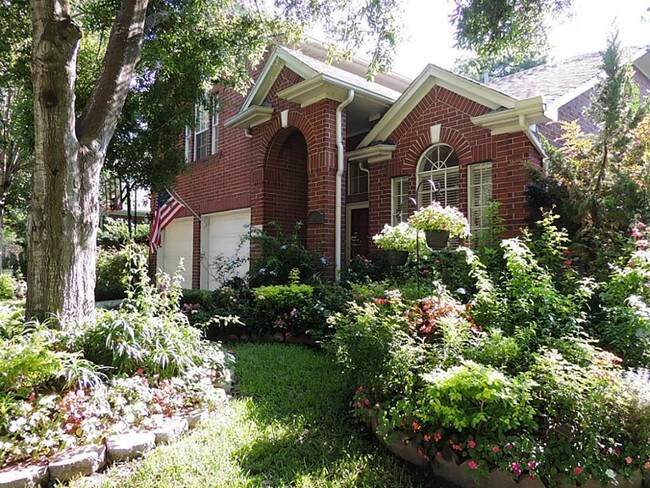 Primary Photo - 3610 Wild Berry Ct
