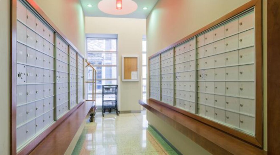 Mail Area - 700 N Larrabee St