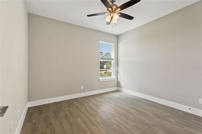Building Photo - 205 Hyacinth Ct