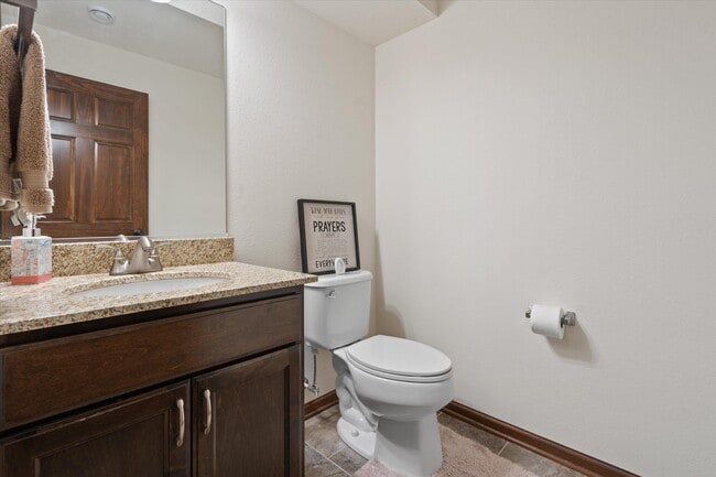 Building Photo - N42W22770 Beacon Ct