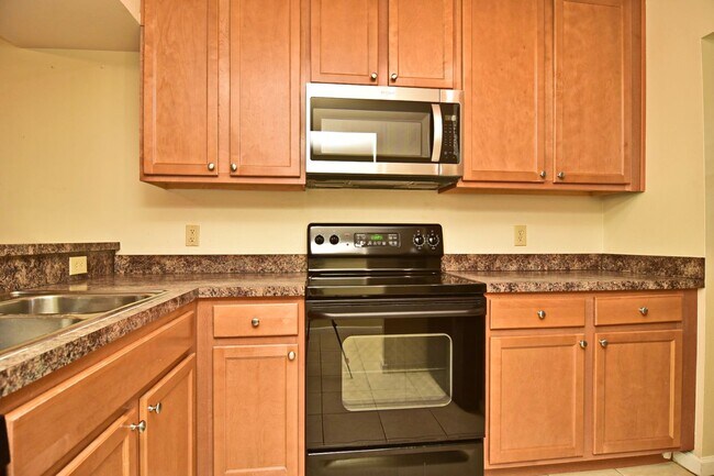 Building Photo - 2 Bed 2 Bath Audubon Place Condo