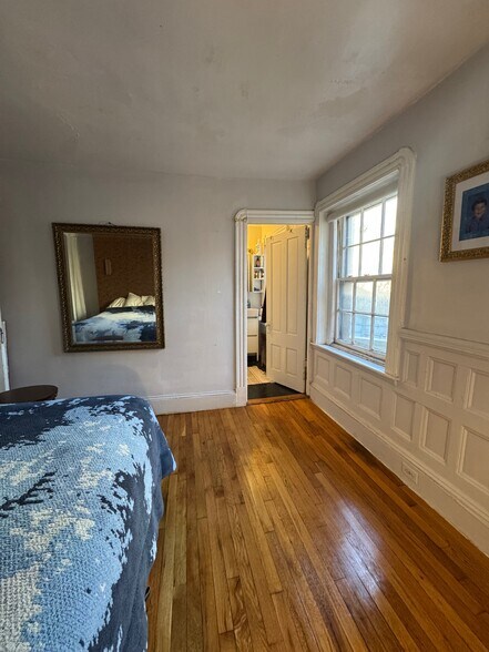 Building Photo - 8 Lindall Pl