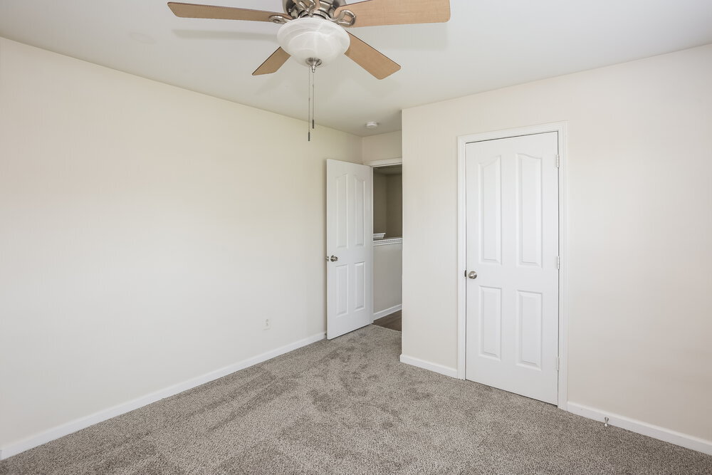 Building Photo - 6737 Sequoia Hills Dr