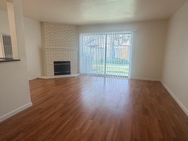 Interior Photo - 21059 Santa Barbara Drive