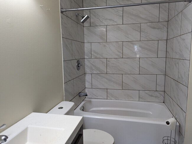 Building Photo - 2006 Telegraph Rd