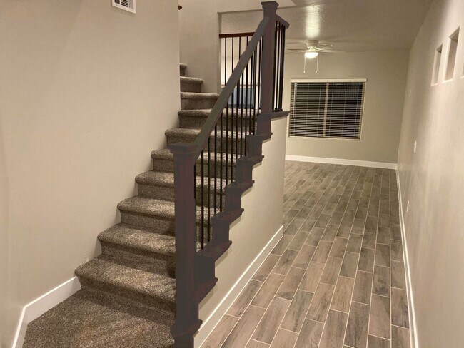 Building Photo - Wonderful 3 Bedroom Townhome. Water, sewer and garbage included.