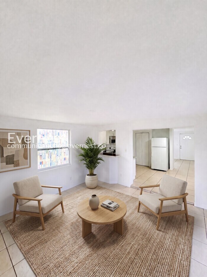 Building Photo - 3749 Beechwood Dr