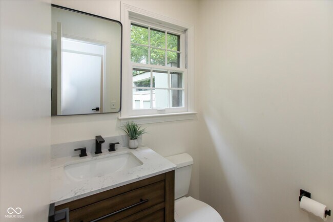 Building Photo - 6838 Johnson Rd