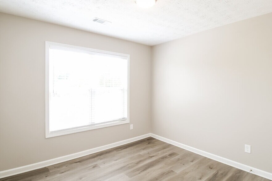 Building Photo - 2530 Cordillo Dr