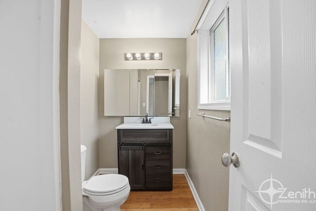 Building Photo - 1417 NW 98th Cir