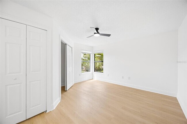 Building Photo - 3118 S Semoran Blvd