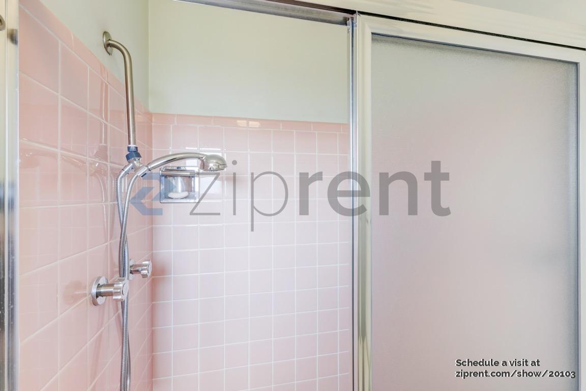 Building Photo - 3100 Ascot Ct