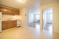 Building Photo - Edgewood Gardens Embassy and Wilder Ridge Apartments