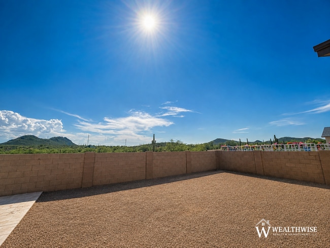 Building Photo - BEAUTIFULLY UPGRADED EXCEPTIONAL HOME WITH MOUNTAIN VIEWS IN SAGUARO HAVEN