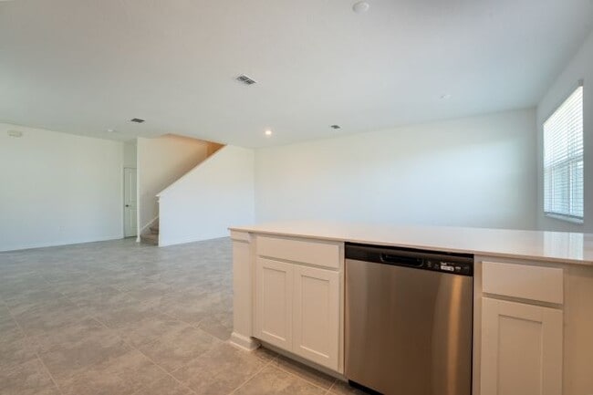 Building Photo - 307 Nine Iron Dr