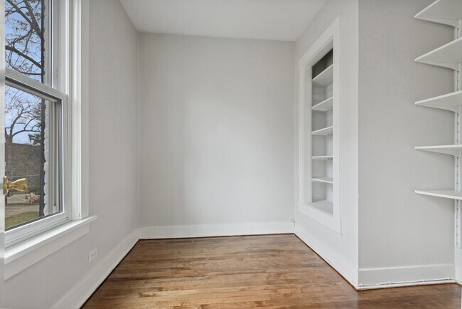 Building Photo - 1099 Tower Rd