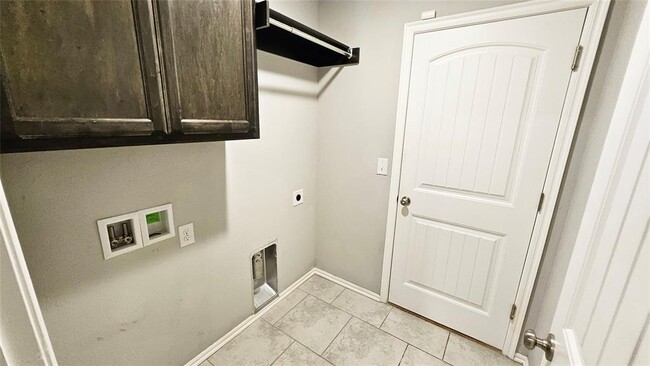 Building Photo - 11629 SW 8th Cir