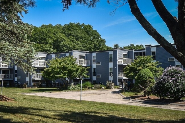 Building Photo - 147 Turner Rd