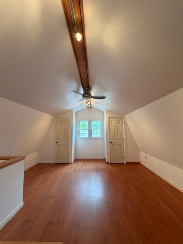 Building Photo - 127 Oak Pointe Rd