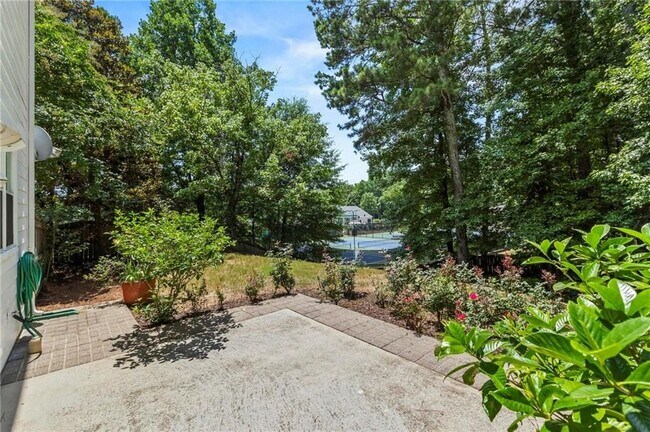 Building Photo - 490 Chippenham Ct