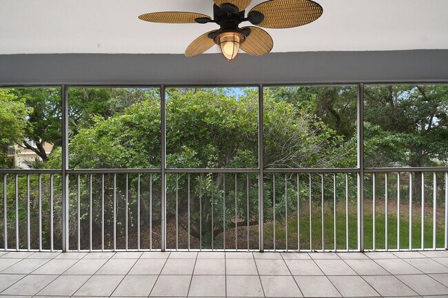 Building Photo - 3266 SE Aster Ln