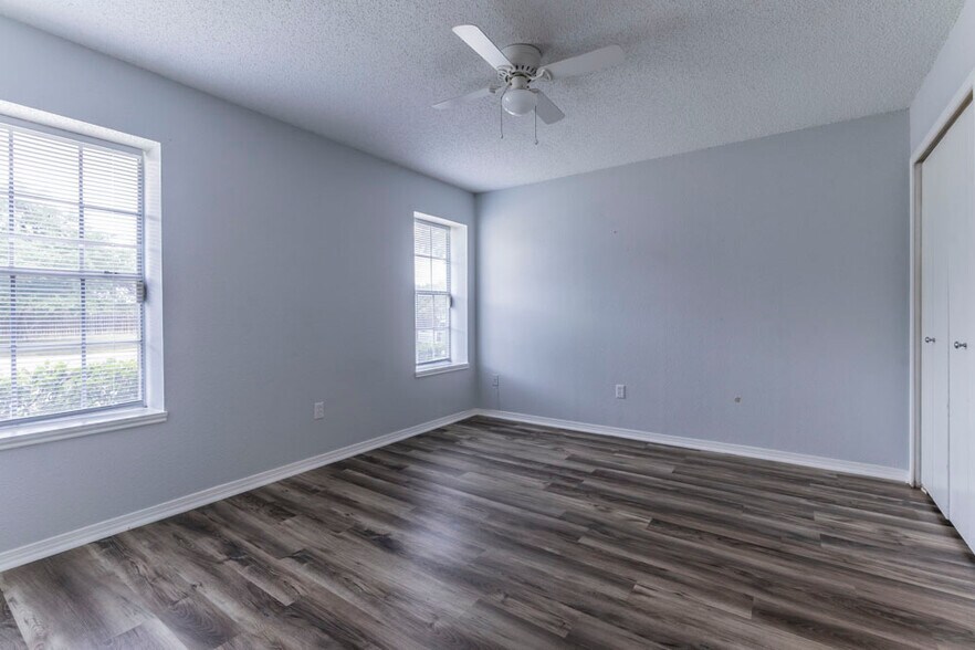 Building Photo - 10254 Dover Rdg