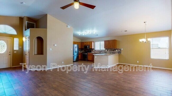 Building Photo - 6248 Calle Feliz NW