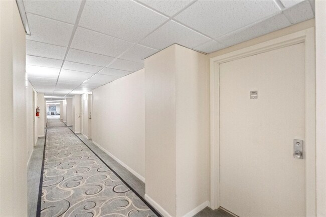 Building Photo - 3500 Galt Ocean Dr