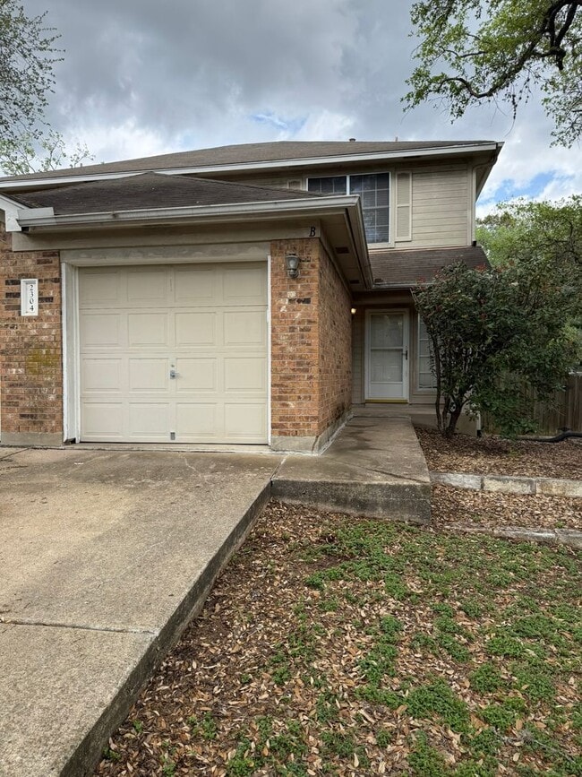 Building Photo - Schreiber Properties1 (2304 Granberry Dr)