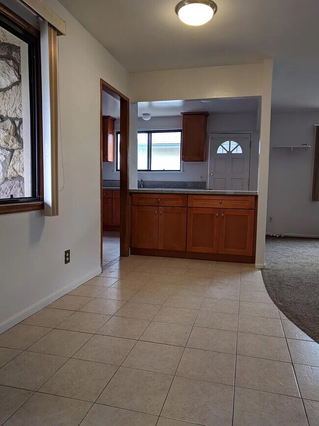 Building Photo - 23301 Hamlin St