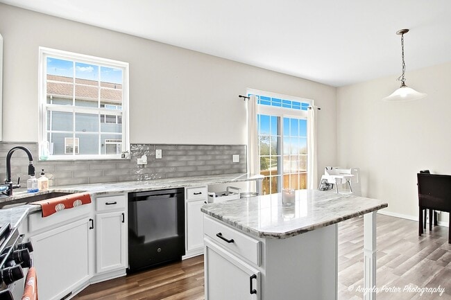 Building Photo - 1477 Sedgewood Ct