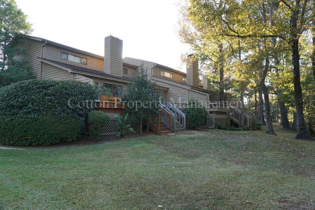Building Photo - 229 St Luke Ct