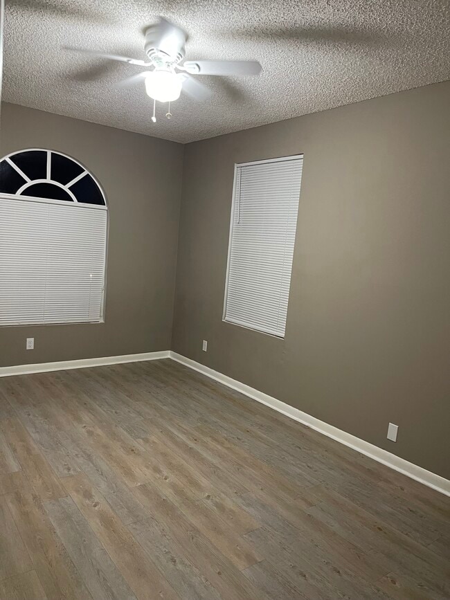 Building Photo - 2436 Raleigh St