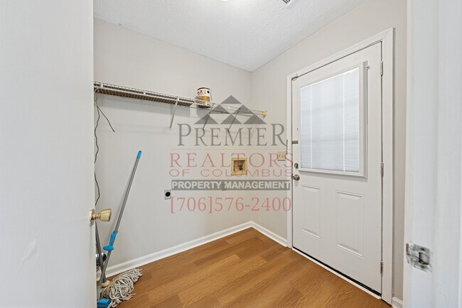 Building Photo - 6315 Dupree Dr
