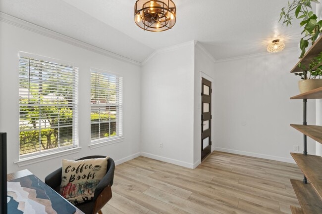 Building Photo - 14526 Chestnut Falls Dr