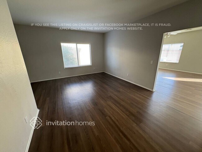 Building Photo - 12813 W Mauna Loa Ln