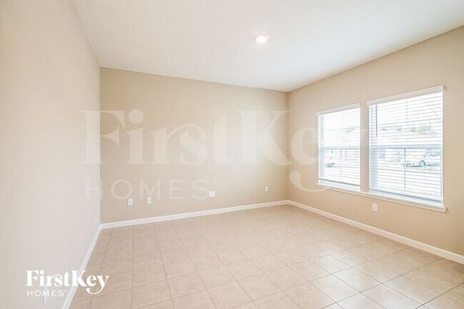 Building Photo - 5639 Kellar Cir
