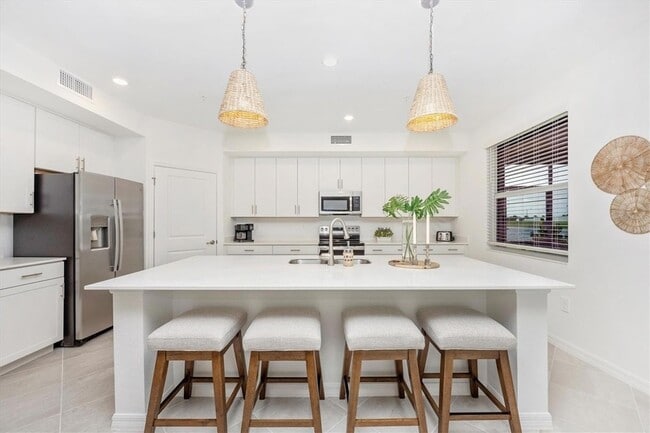 Building Photo - 12620 Radiance Ct