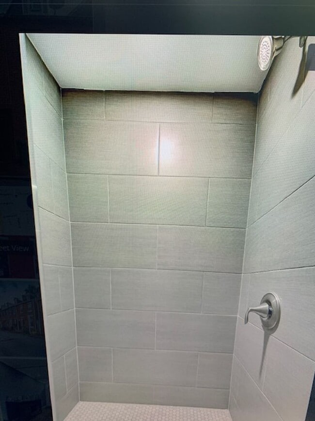 Building Photo - Fed Hill Luxury Townhome  ROOFTOP DECKS!