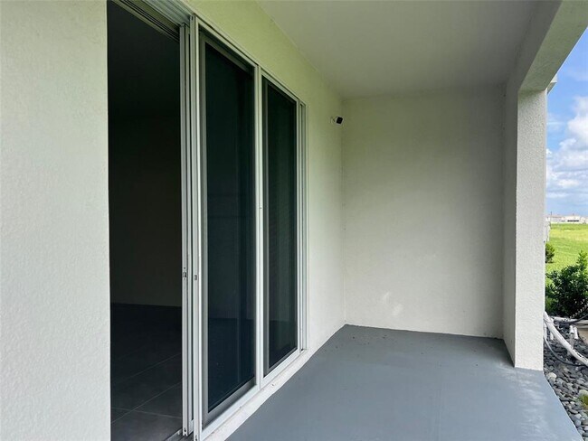 Building Photo - 32978 Tulip Petal Ln