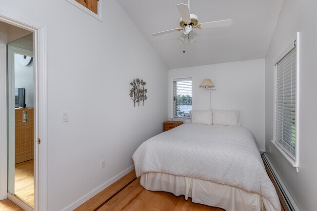 Building Photo - 300 Bantam Lake Rd