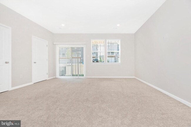 Building Photo - 5050 MacDonough Pl