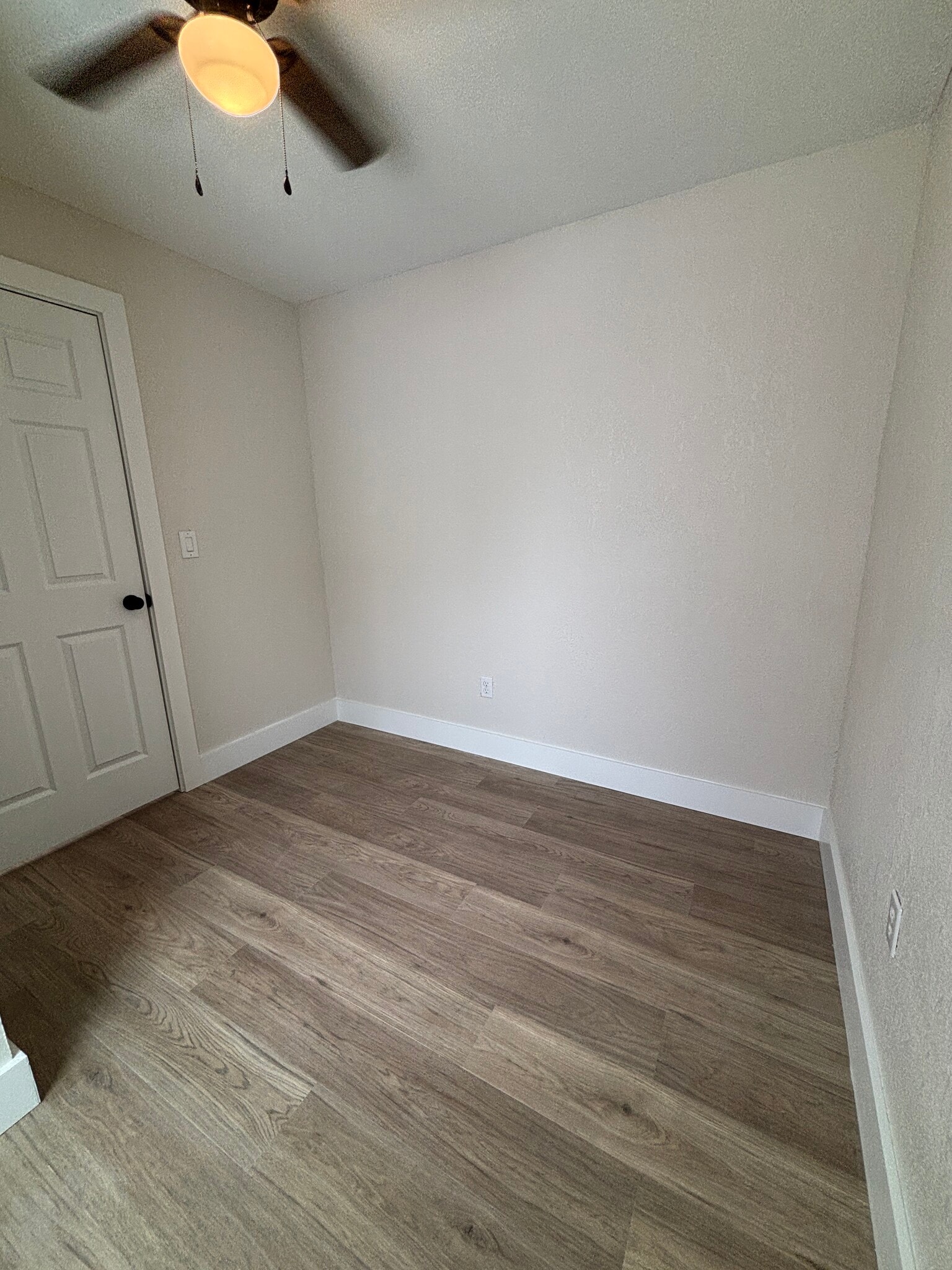 Building Photo - 613 N 2nd St