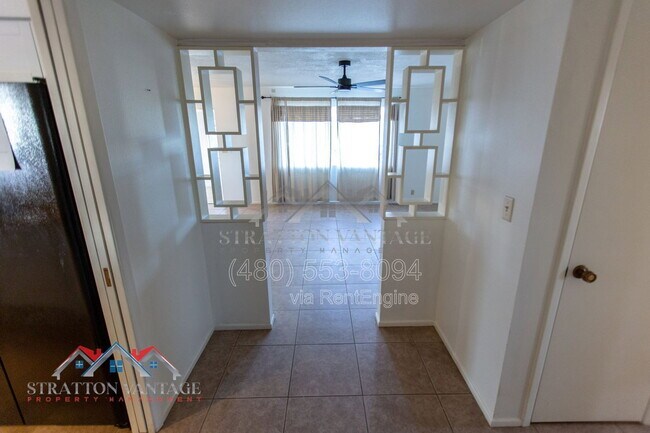 Building Photo - 5706 E Des Moines St