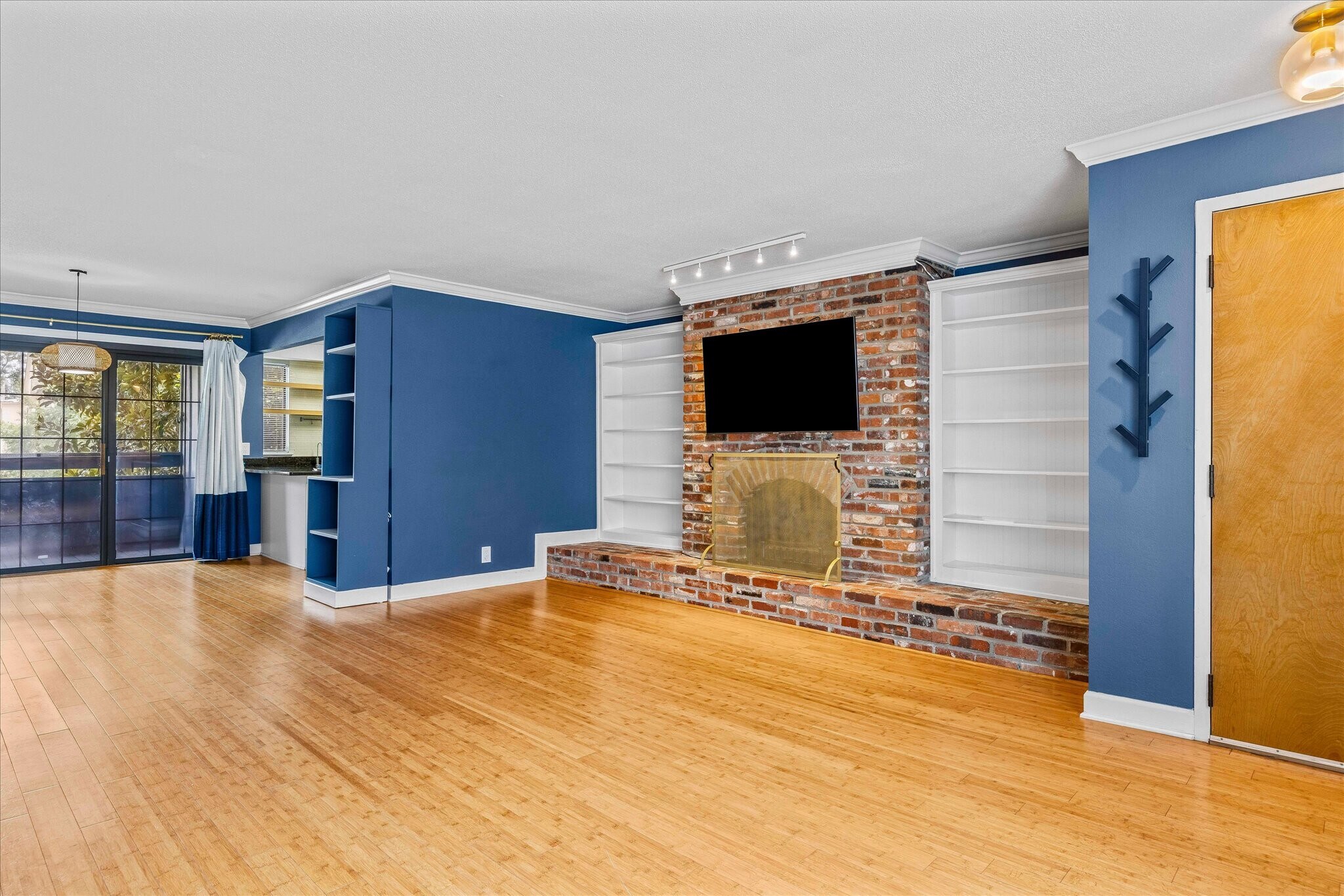 Building Photo - 4056 Warwick Blvd