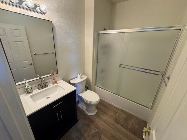 Building Photo - San Jose Communication Hills Luxurious 2 b...
