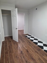 Building Photo - 3608 W 73rd Ct