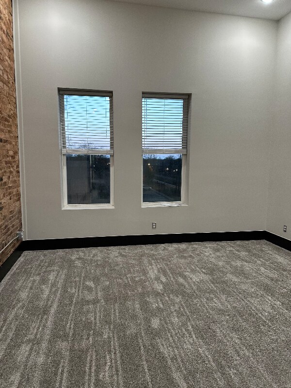 Building Photo - 430-432 Main St