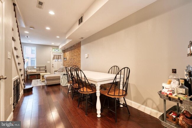 Building Photo - 1436 Reynolds St